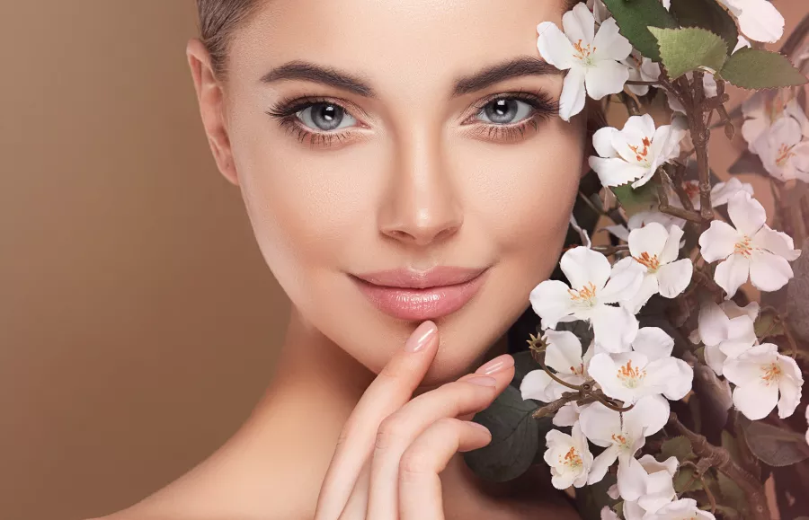 العناية بالبشرة